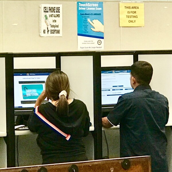 Как успешно сдать письменный тест DMV